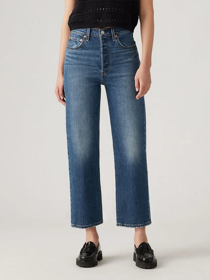 Straight Leg High-Rise Ankle Jeans for a Modern Look